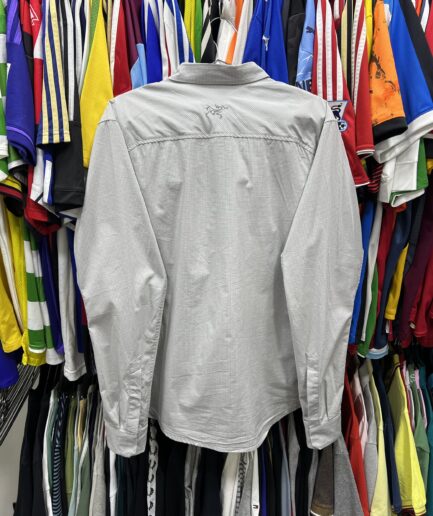 ( M ) Arc’teryx Shirt