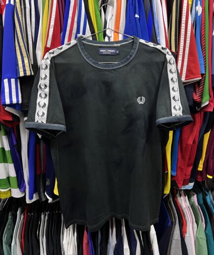 ( M ) Fred perry Tee