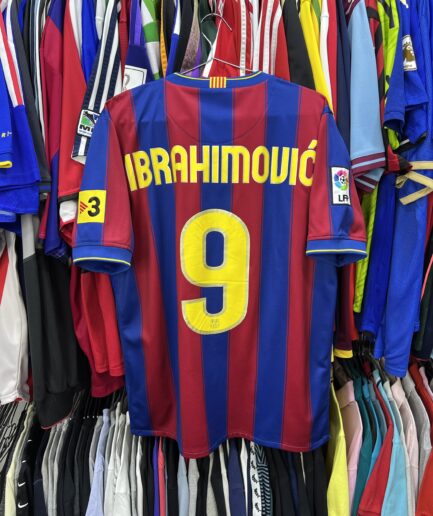 ( M ) ( IBRAHIMOVIĆ ) Barcelona 2009-10 Home Kit